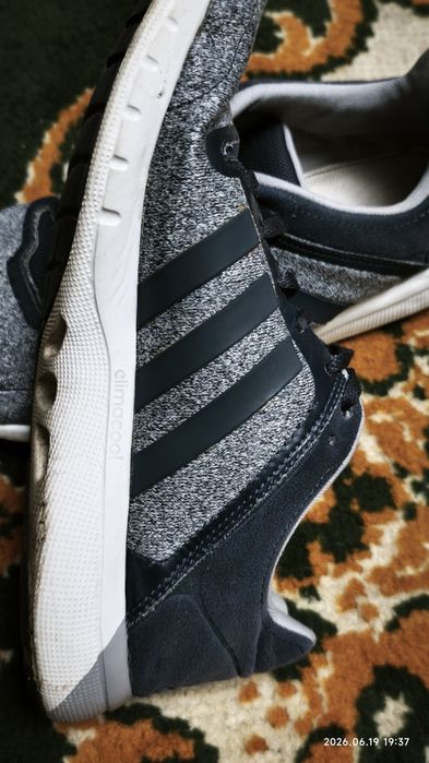 Кросівки adidas оригінал