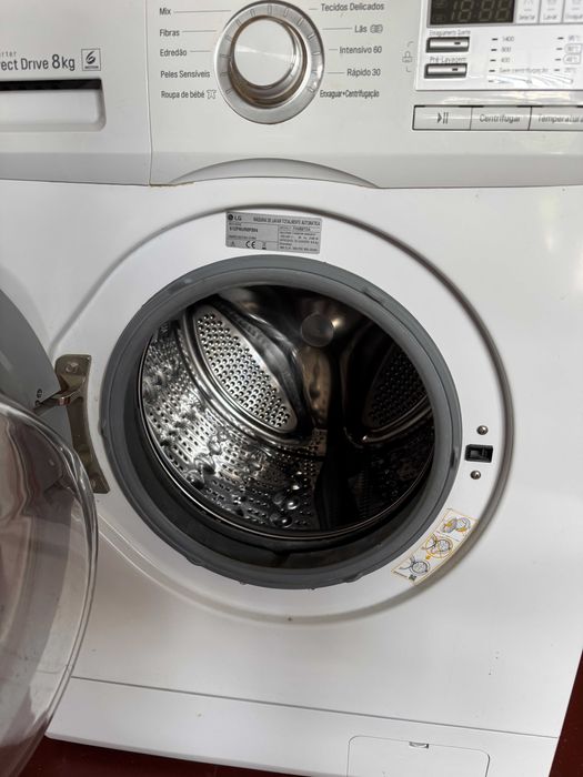 Máquina Lavar Roupa LG FH4B8TDA (8kg / 1200 RPM) - Óptimo estado