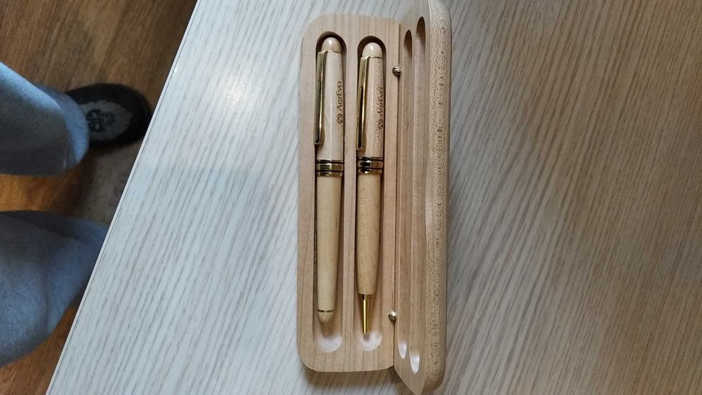 подарочный набор авторучек AgrEvo из дерева Германия