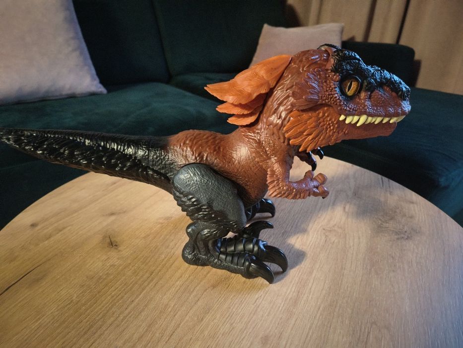 Jurassic pyroraptor Mattel