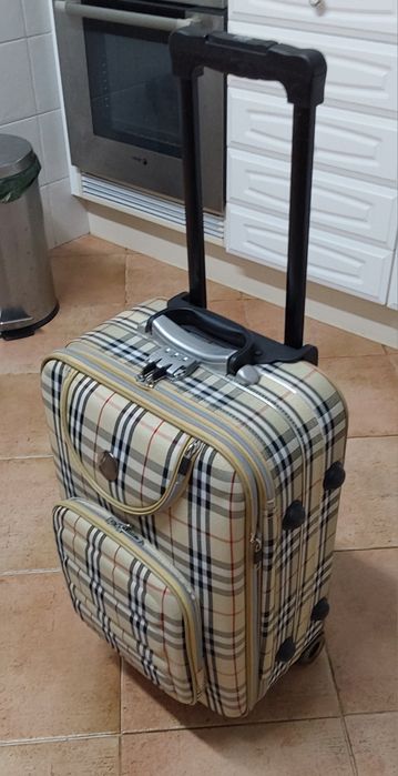 MALA DE VIAGEM DE PORÃO,CADEADO CÓDIGO. Casa,Quarto,Arrumação,Mudanças