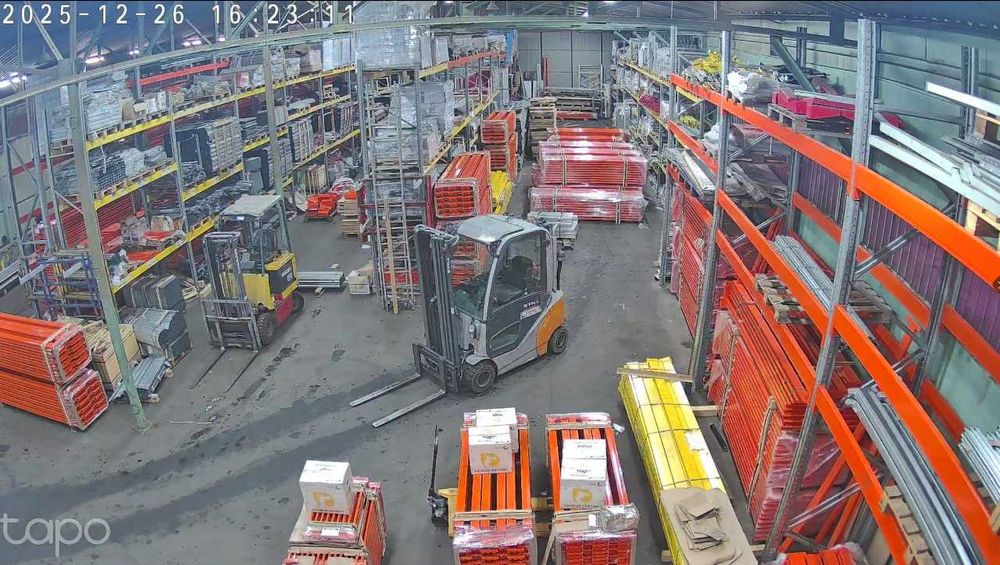 Продаю бу стелажі для складу, фронтальні, консольні стелажі на складі