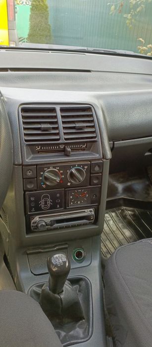 Продам атомобиль Ваз 2111.