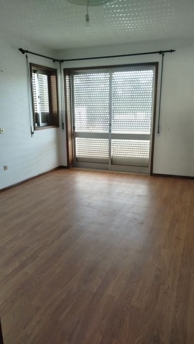 Arrendamento do 1 andar T3 de uma casa