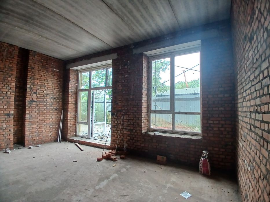 1к с Двориком и возможностью увеличить жилые м2. Локация Школа/Озеро!