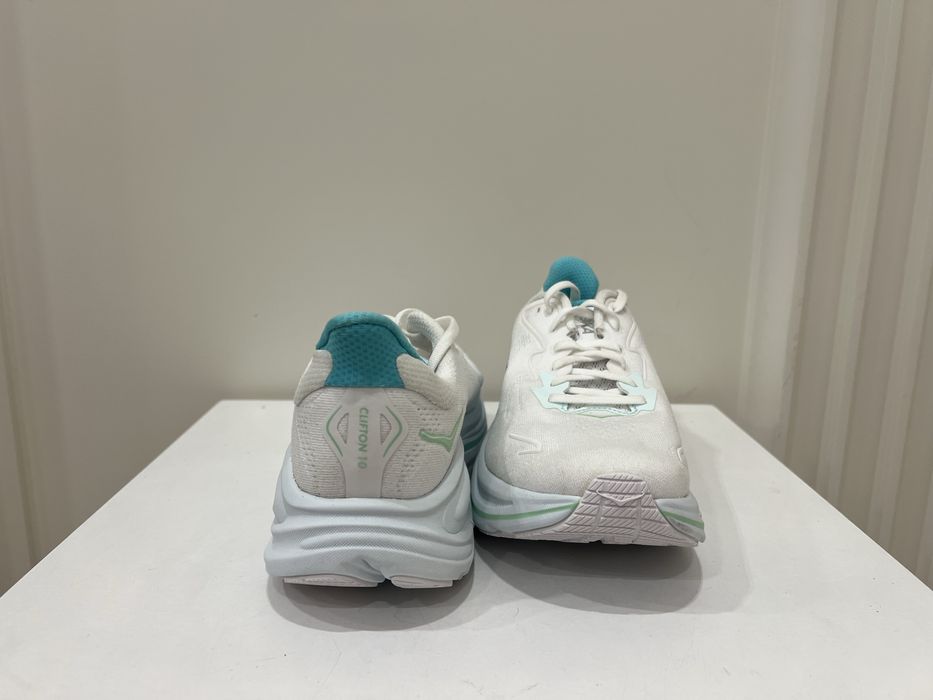 Кросівки Hoka Clifton 10