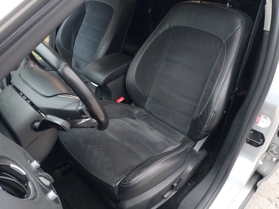 Mondeo MK4 LIFT Fotele Kanapa Boczki TITANIUM Grzane Skóra / Alcantara