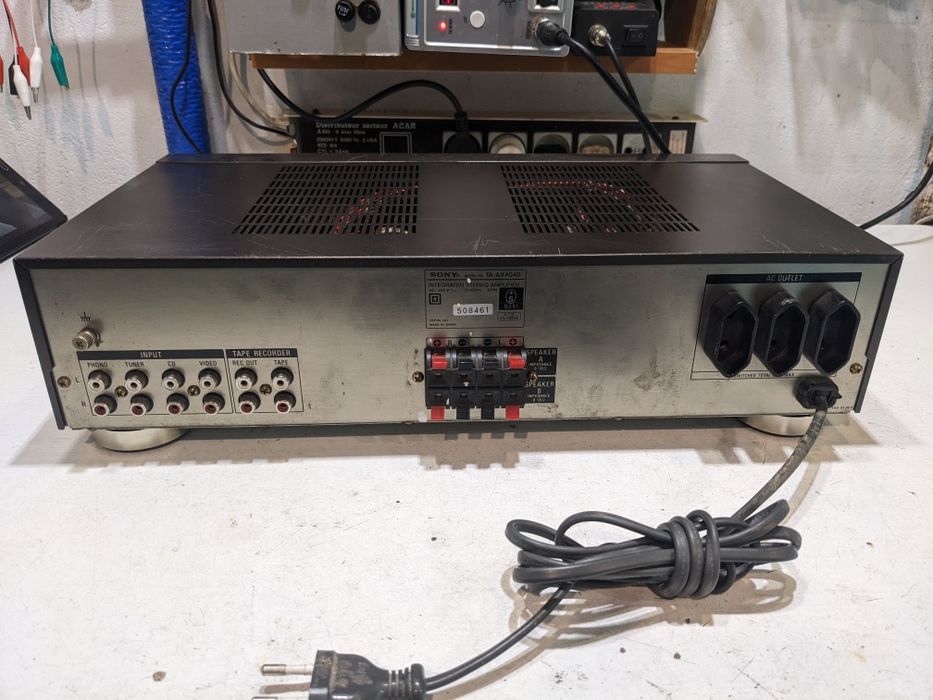 Klasyczny wzmacniacz Sony TA-AX4040 2 x 40W, lata 80-te