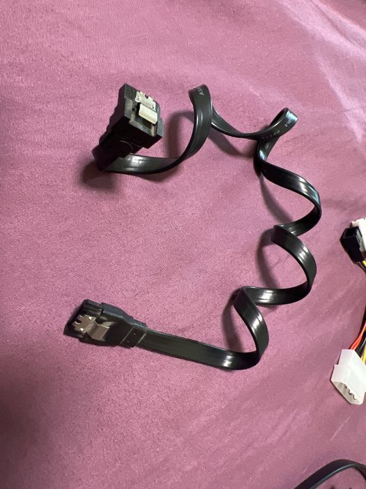 Набір перехідників та кабелів для ПК (SATA, Molex, Fan Hub, Audio)