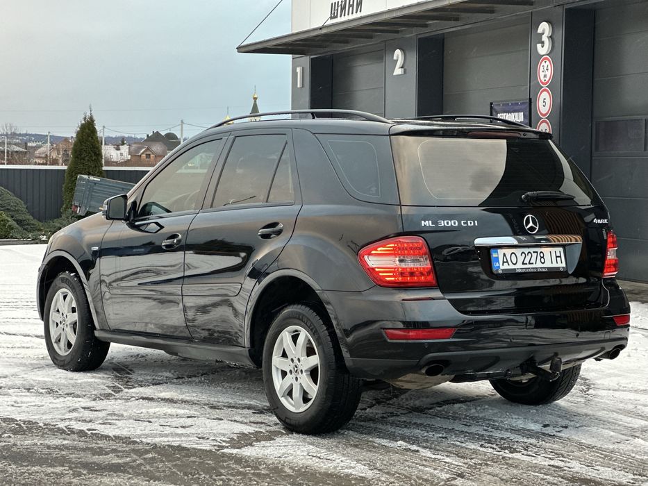 Mercedes Benz ML300CDI