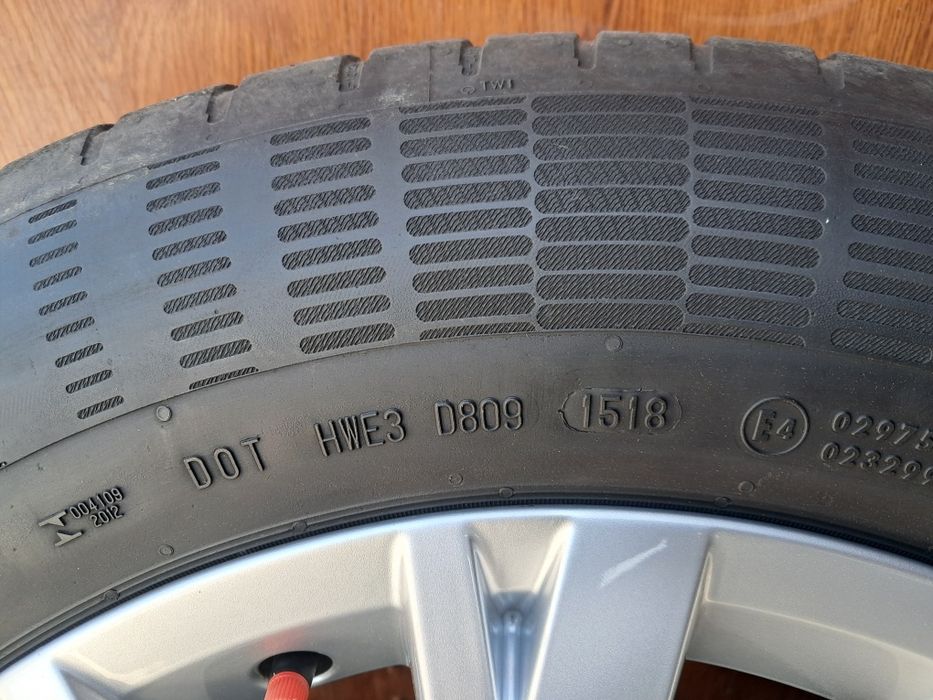 215 65 R17 Opony letnie Continental