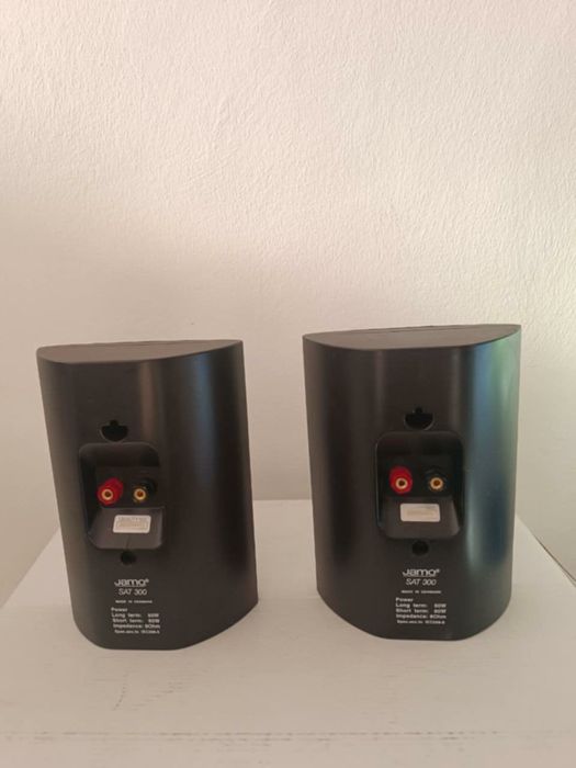 Продам музыкальные колонки Jamo