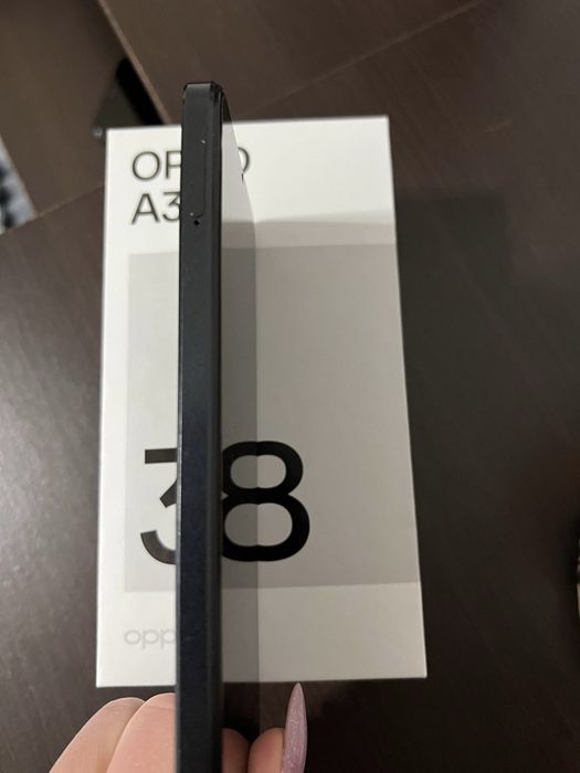 OPPO A38 ще з коробкою