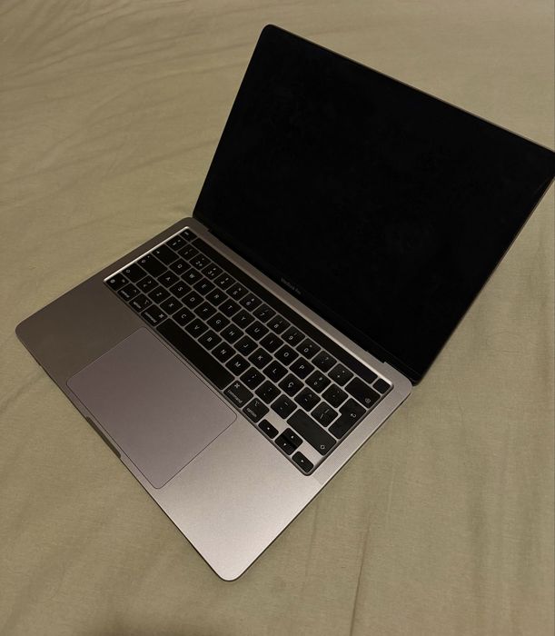 Macbook pro 13 M1