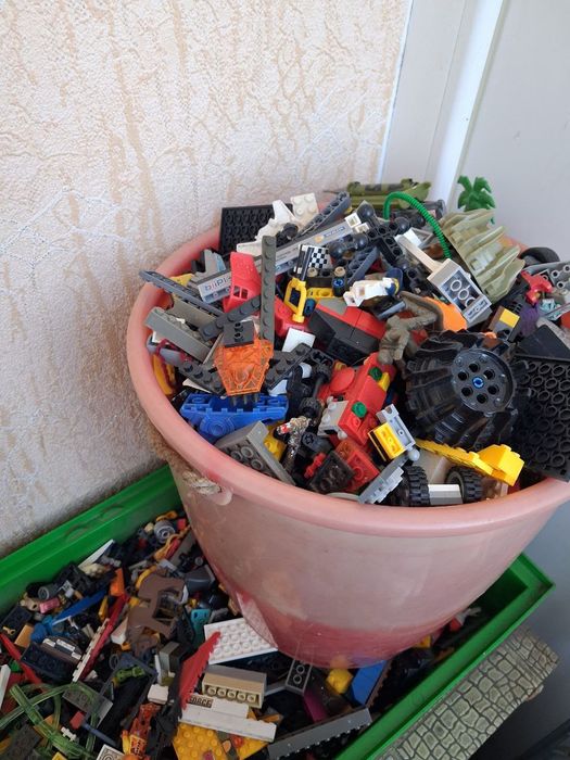 Продаю конструктор Lego