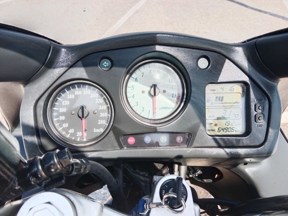VFR 800 bom estado geral