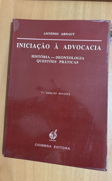 Livros de Direito variados