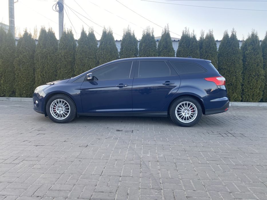 Форд фокус ! Не фарбований!!!