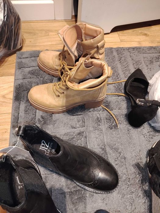 Nowe buty, różne rodzaje