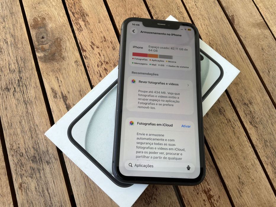 Iphone 11 em excelente estado 64gb