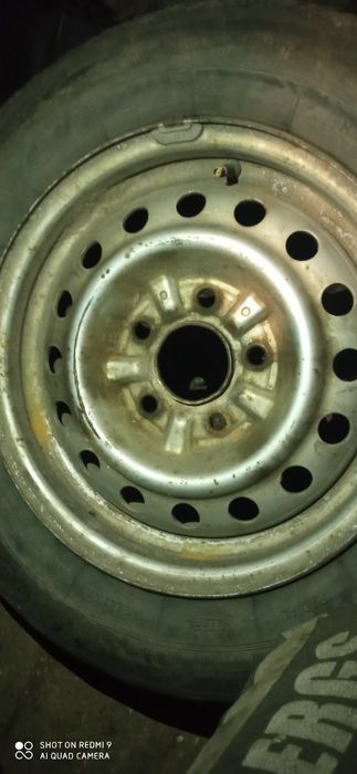 Продам колесо нисан