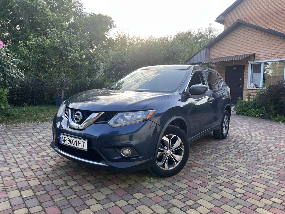 Nissan Rogue 2016
Куплена для семьи в 2020 году
По Америке - топлена по пороги
Коррозии, запаха сырости или проблем по электрике не было еще при покупке.
За 5 лет в семье - ни одной серьезной проблемы так и не вылезло, соответсвенно уже и не будет.

За машиной следили очень хорошо.
Масло в моторе менялось строго раз в 4-5 тыс. км
Газа мотор не видел

Летом была по мелочи обслужена подвеска
Сайлентблоки, втулки заднего стабилизатора, передний рулевой наконечник.

Машина в идеальном состоянии
Родной пробег 140 тыс
Любые проверки приветствуются

Перед продажей сделана полировка кузова, фар.
Продается на дисках
2 комплекта резины
Зима ToyoTires
Лето Michelin
И могу отдать в нагрузку 3 комплект с америки
2 ключа
Сигнализация Starline 

Торг возможен у капота

Звоните - отвечу на все вопросы