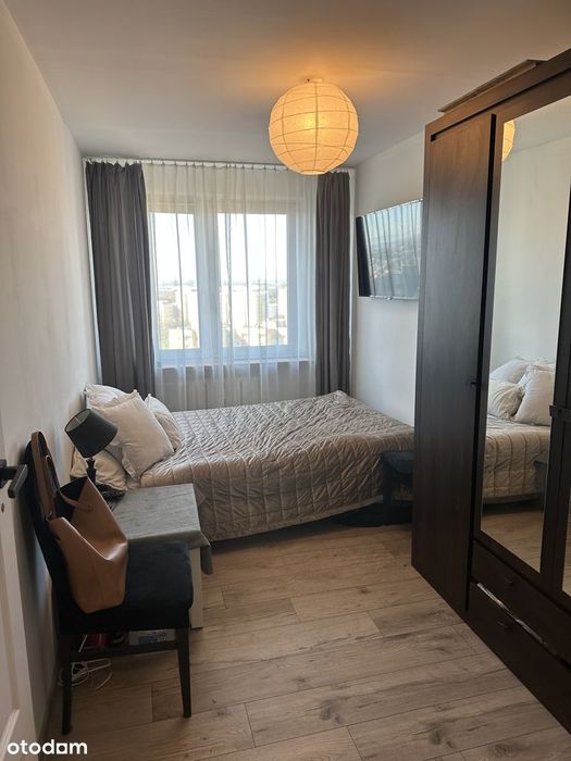 Panorama Wrocławia! 54 M² | 13. Piętro | 2 Garderoby | Balkon