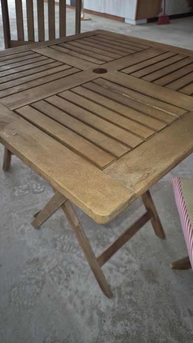 Conjunto mesa e cadeiras jardim/varanda