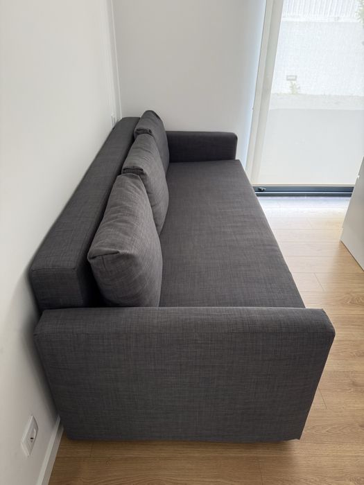 Sofa cama 3 lugares modelo FRIHETEN - em estado novo!
