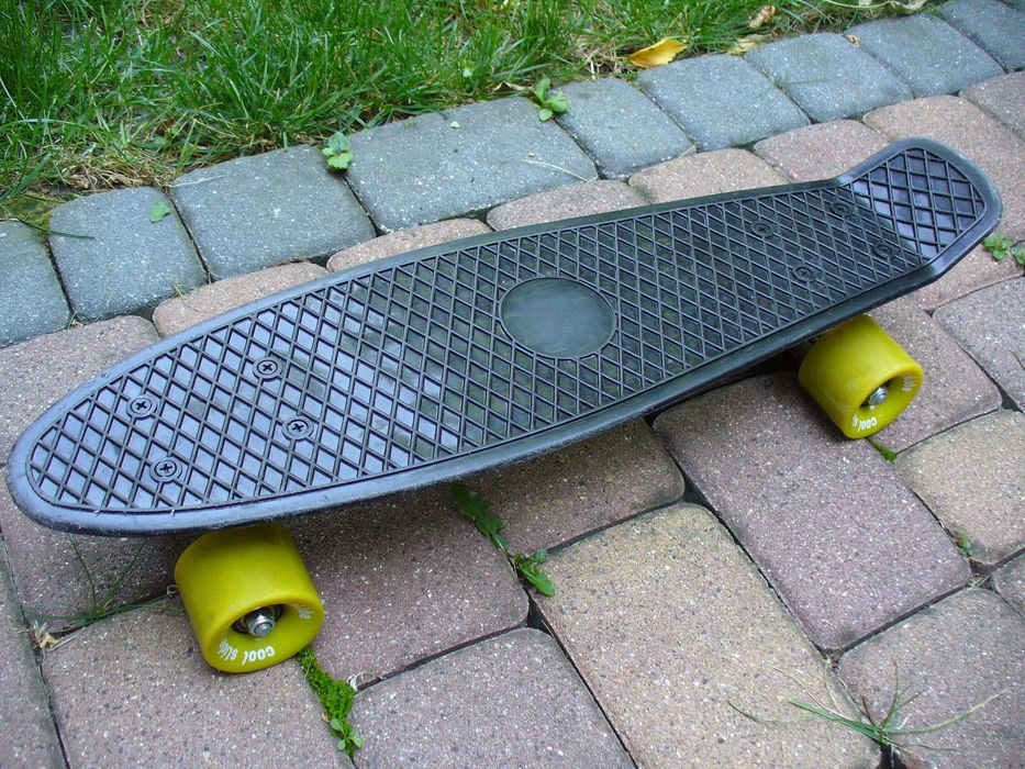 Deskorolka fiszka Cool Slide YOLOS PW-506 CZARNA 20-50kg STAN BDB -