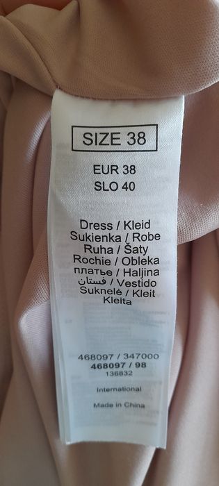 Śliczna sukienka w rozm. M