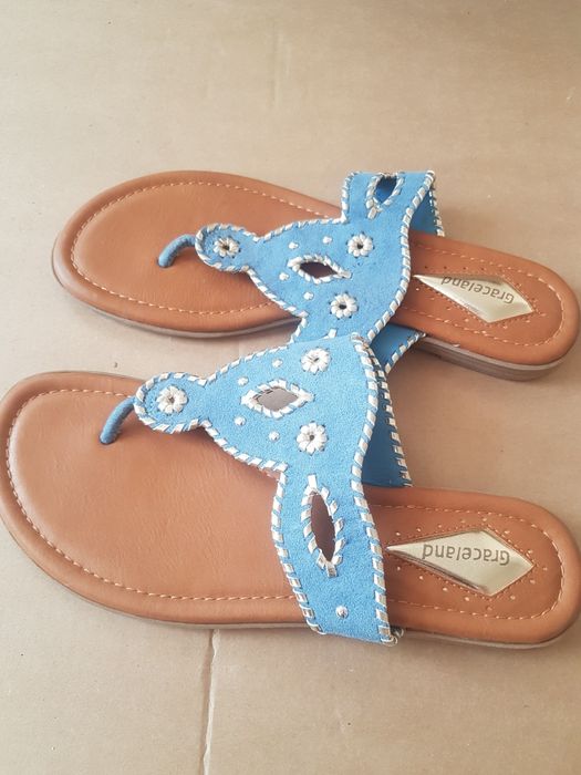 Klapki damskie nowe r 39