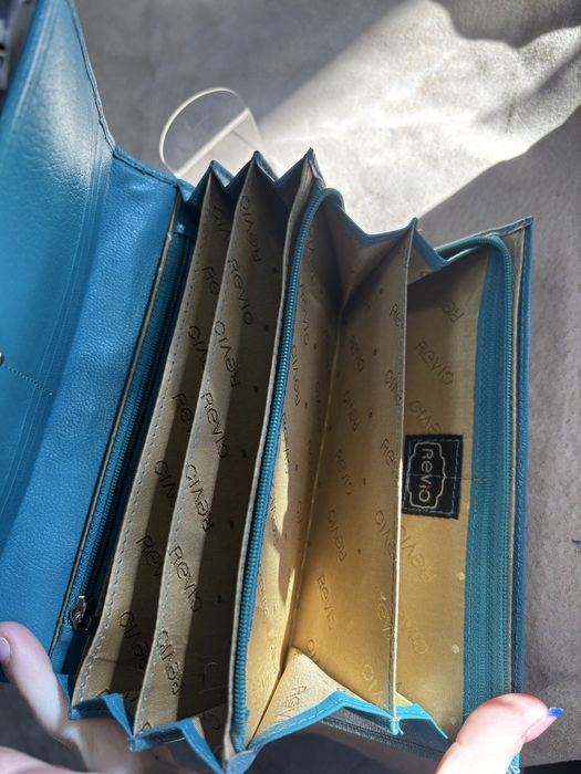 Portfel zielony Revio