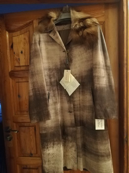 Płaszcz włoski nowy