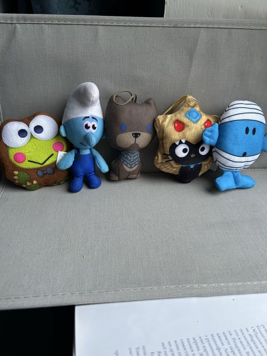 Іграшки брелоки Mc Donalds смурф паддінгтон амням