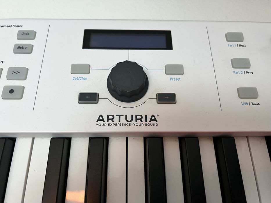 Arturia KeyLab Essential 88 Mk3 White teclado midi