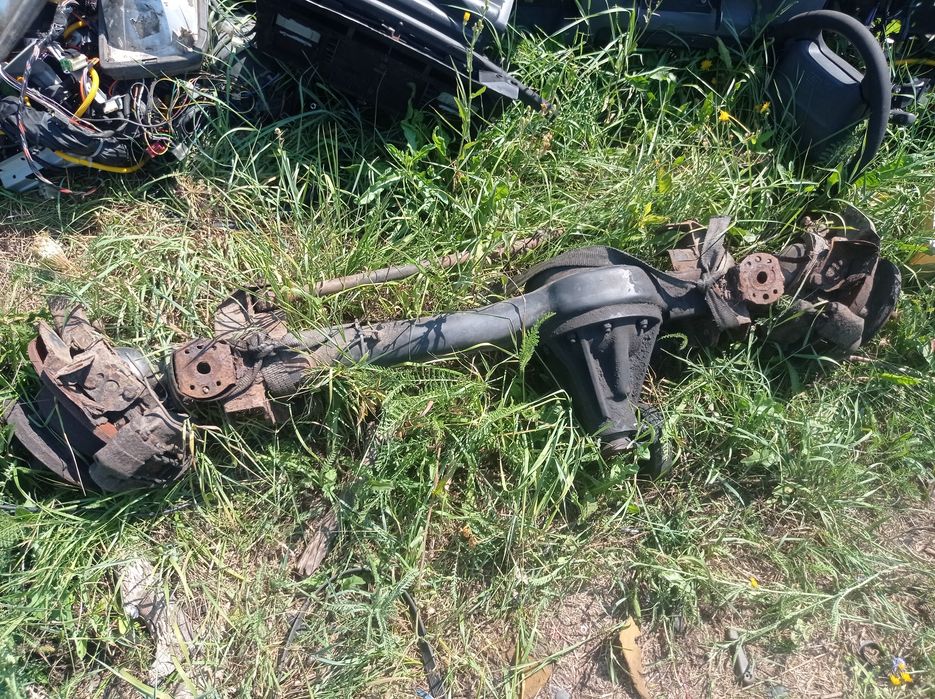 Передній міст Land rover Defender