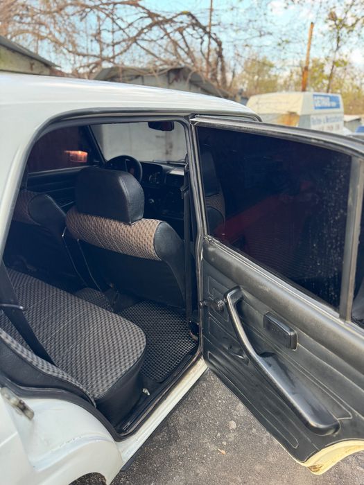 Продам ваз 2105,карбюратор,2002 год