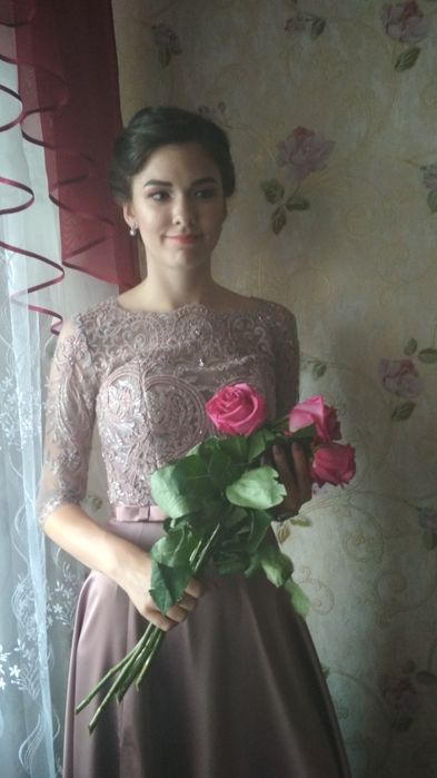 Оригинальное, выпускное платье