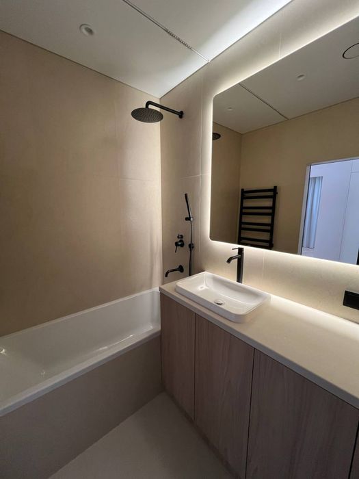 Двокімнатна CREAMY apartment у ЖК Нові метри