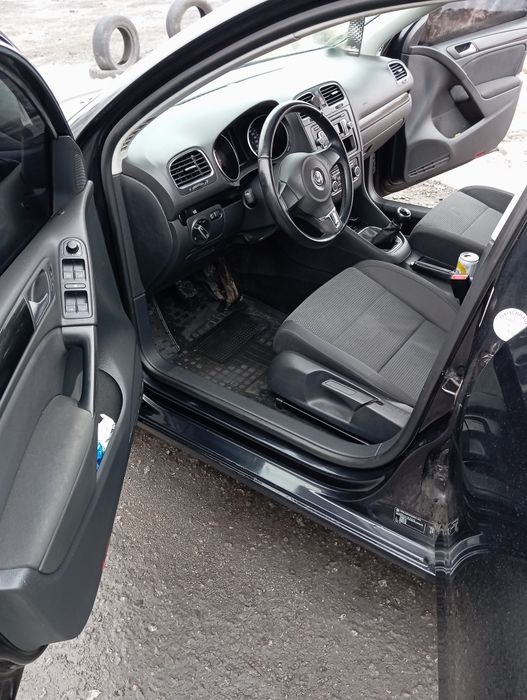 Продам Volkswagen Golf VI 1.4TSI(122 к.с.)