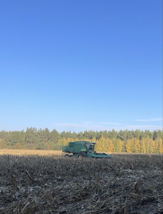 Комбайн John Deere 9500