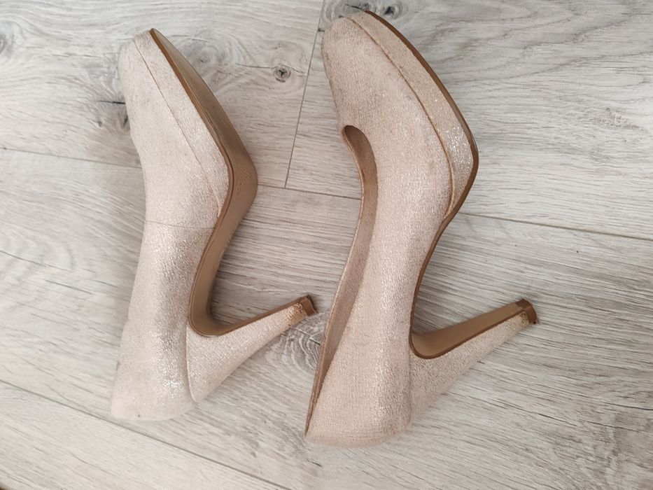 Buty  damskie  małe