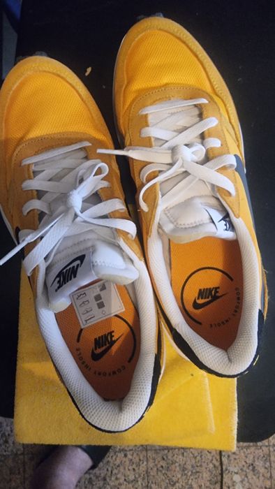 Sapatilhas  nike material novo  n44.