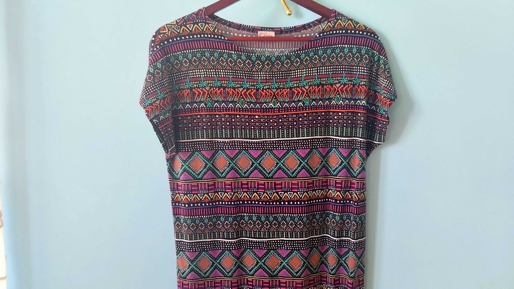 Літня пряма сукня з орнаментом