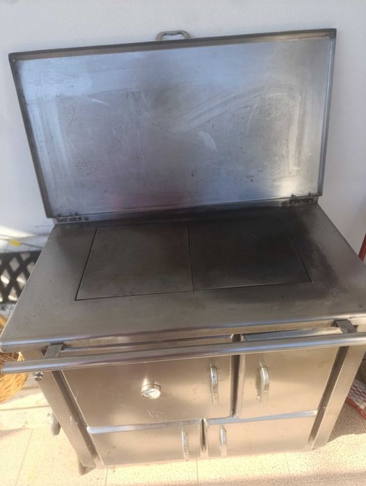 Fogão de lenha em muito bom estado