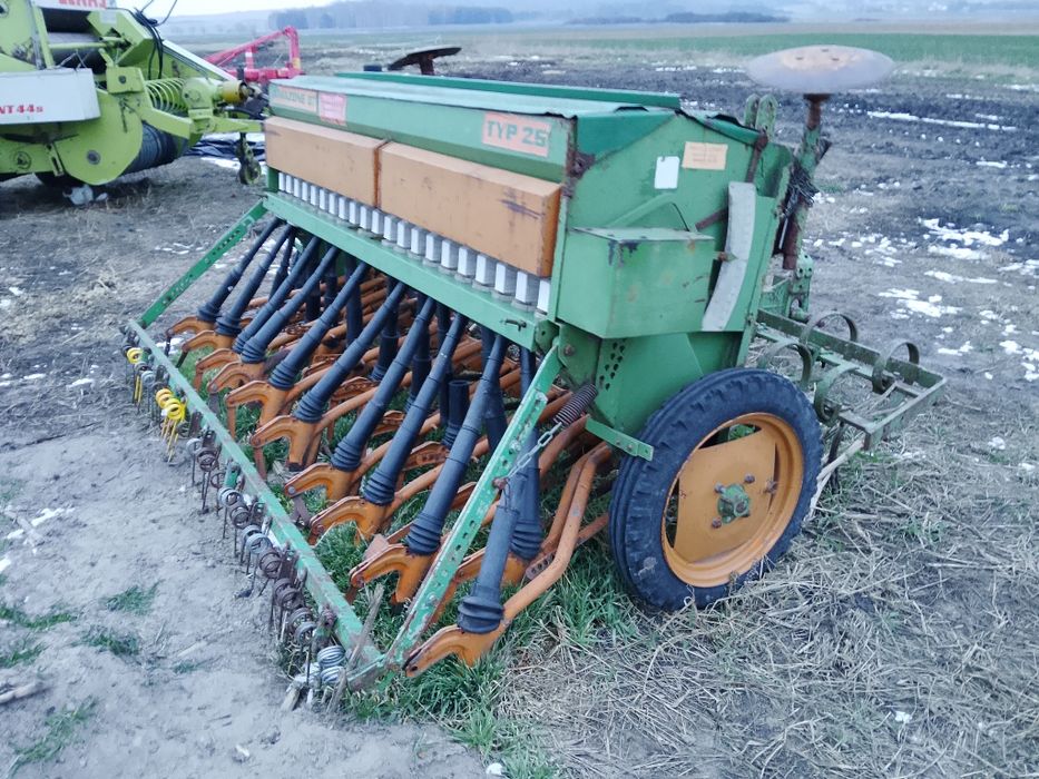 Sprzedam siewnik amazone d7