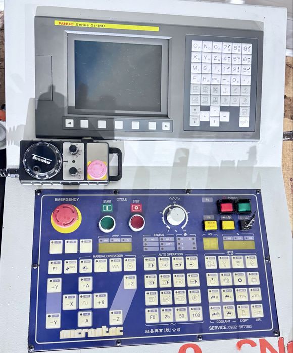 Pulpit sterowniczy Fanuc Series Oi-Mc + Manipulator