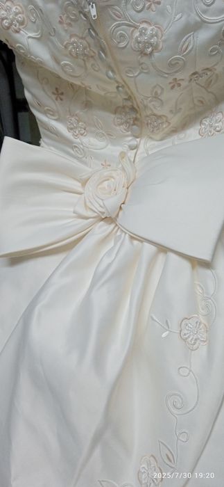 Vestido de noiva La Sposa em excelente estado