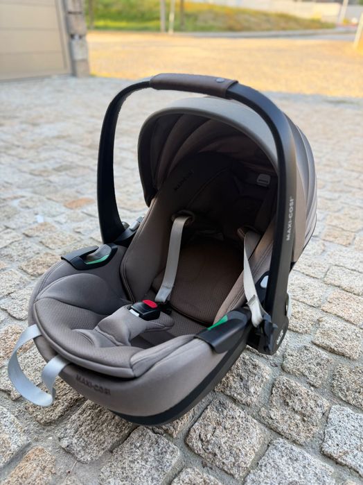 Pack Maxi-Cosi Trio Fame c/ Alcofa + Pebble 360 Pro² Truffle